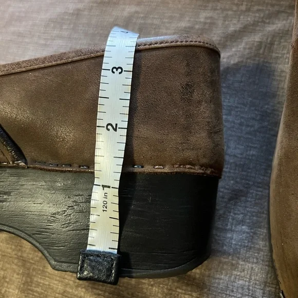 LL Bean Nubuck Nursing Clogs Size 10 (42) - Picture 9 of 9